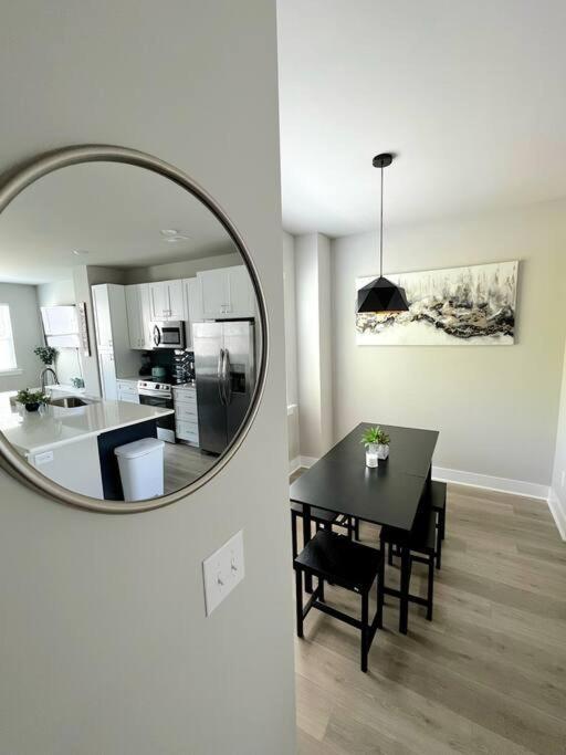 Brand New Build 10 Min- Uptown Vila Charlotte Exterior foto