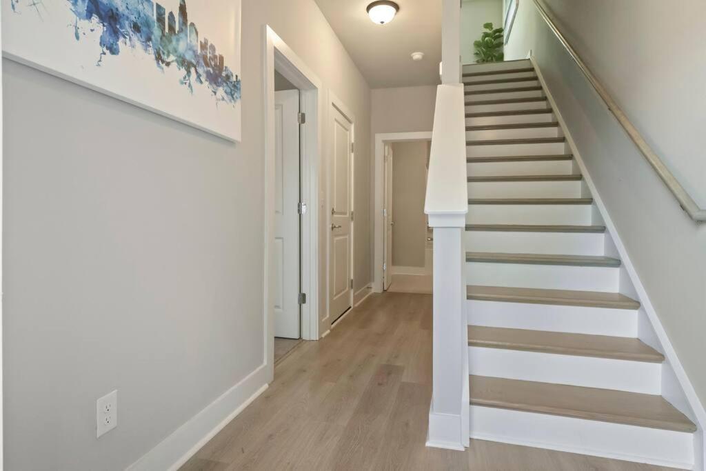 Brand New Build 10 Min- Uptown Vila Charlotte Exterior foto