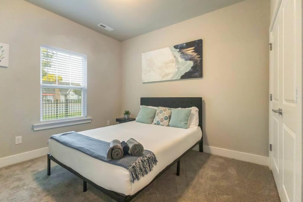 Brand New Build 10 Min- Uptown Vila Charlotte Exterior foto