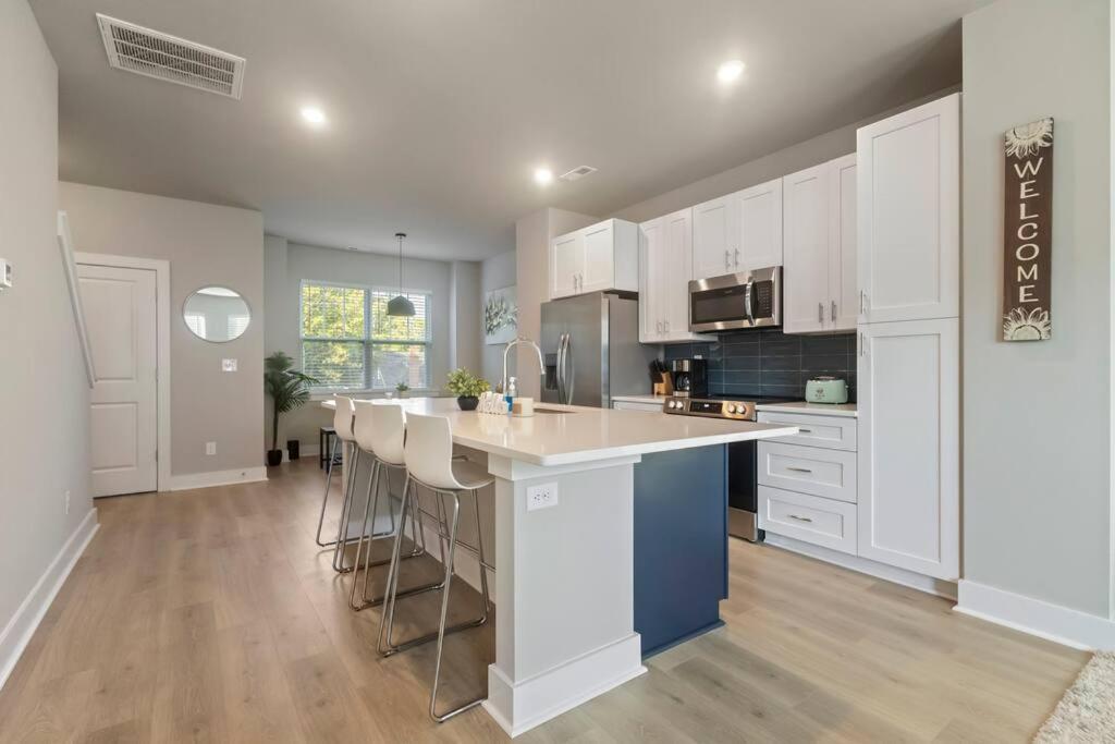 Brand New Build 10 Min- Uptown Vila Charlotte Exterior foto