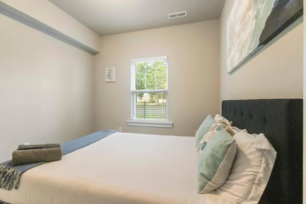 Brand New Build 10 Min- Uptown Vila Charlotte Exterior foto