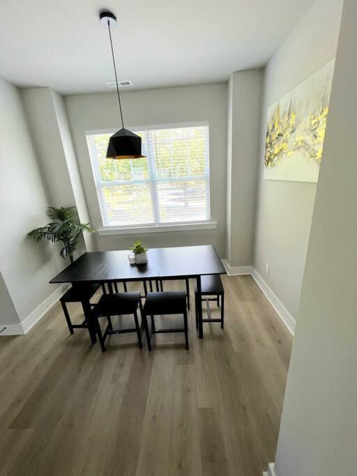 Brand New Build 10 Min- Uptown Vila Charlotte Exterior foto